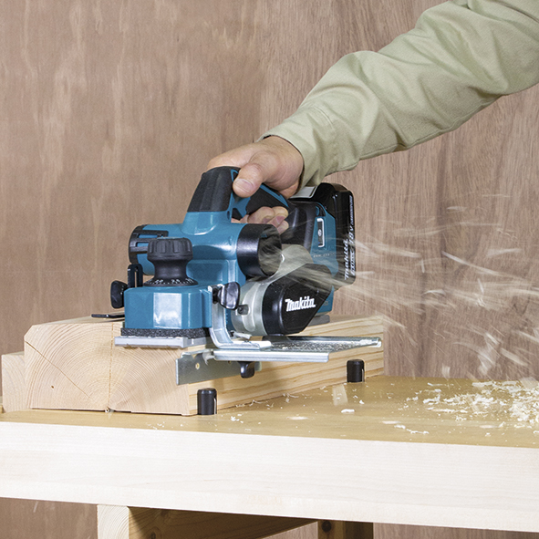 Cepillo BL 18V LXT 82 mm AFT AWS DKP181Z Makita 3