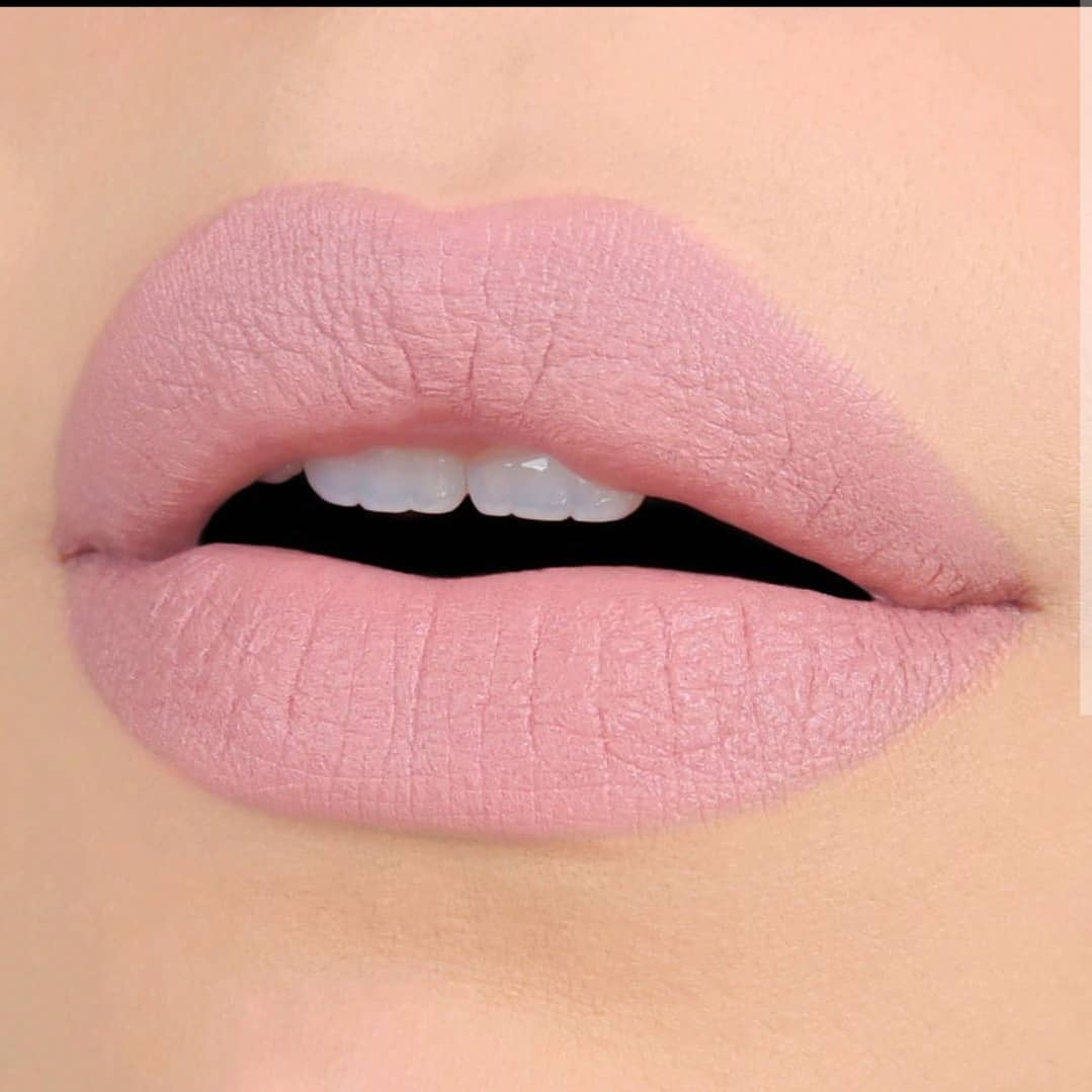 Revolution PRO - Batom New Neutral Satin Matte - Stripped 1