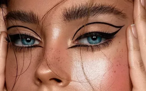 W7 - Eyeliner More Defined 2