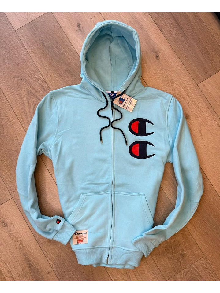 BUZO CELESTE CHAMPION  1