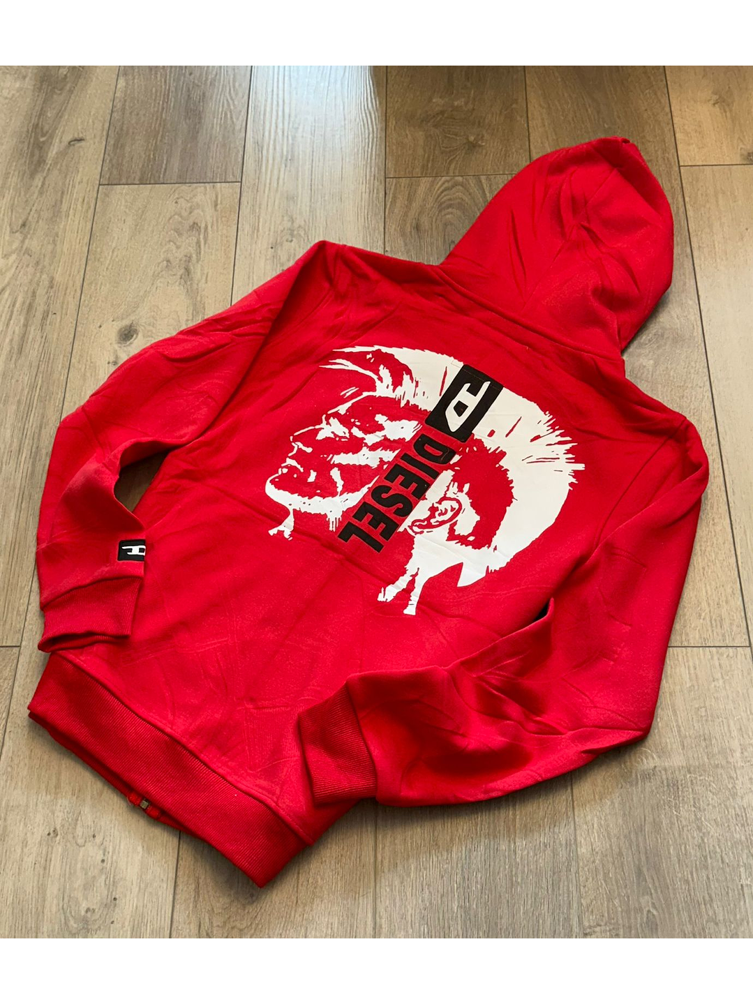 BUZO ROJO Y BLANCO DIESEL 1