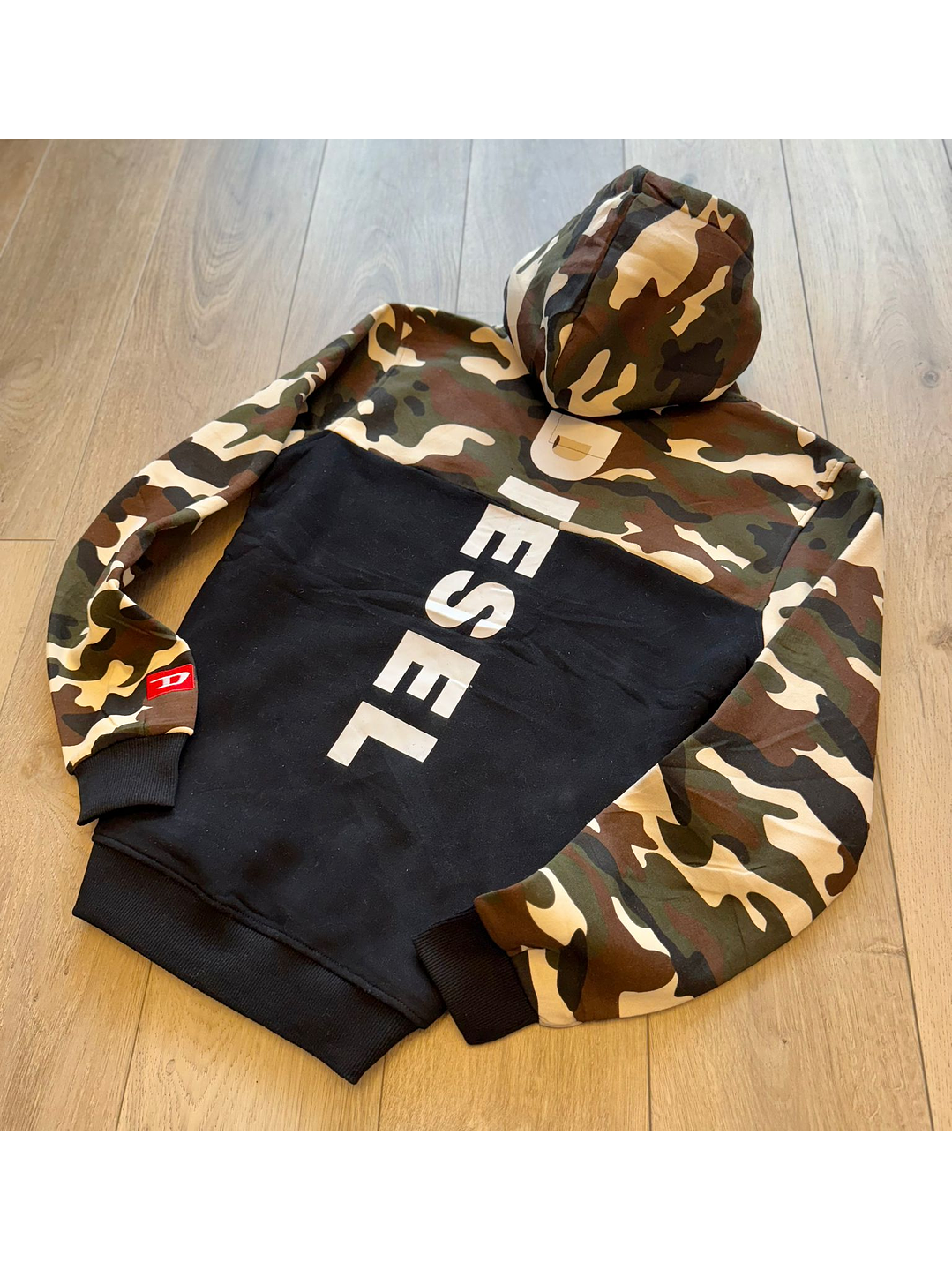 BUZO CAMUFLADO VERDE Y NEGRO DIESEL 2