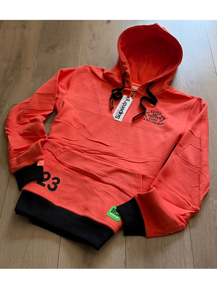 BUZO SUPERDRY ROJO Y NEGRO 1