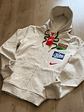 BUZO NIKE GRIS CON LOGO EN DISTINTOS COLORES  - Miniatura 1