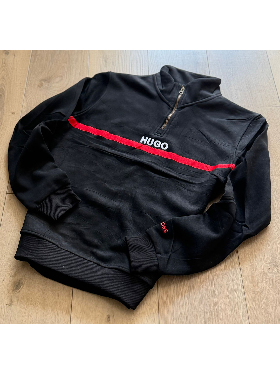 BUZO SIN CAPOTA HUGO BOSS 1