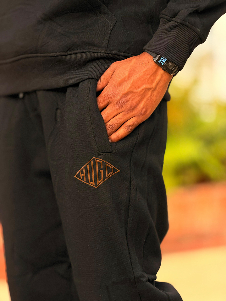 SUDADERA HUGO BOSS NEGRA CON LOGO CAFE 3