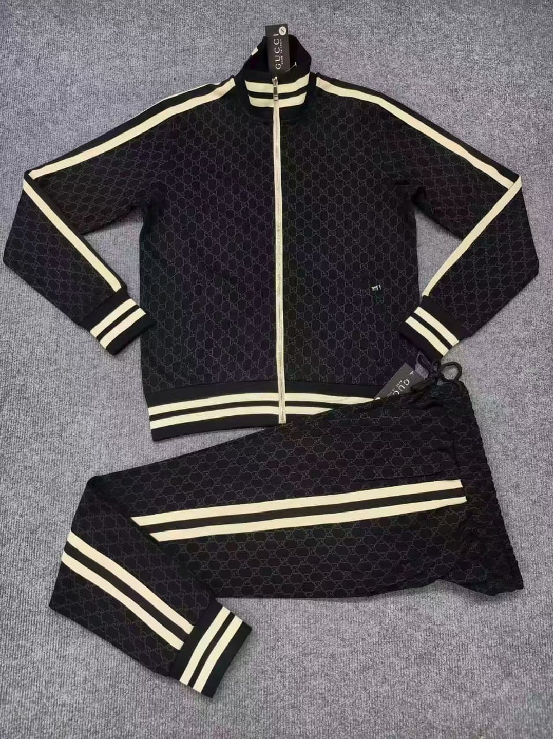 SUDADERA DEPORTIVA GUCCI NEGRA Y AMARILLA 1