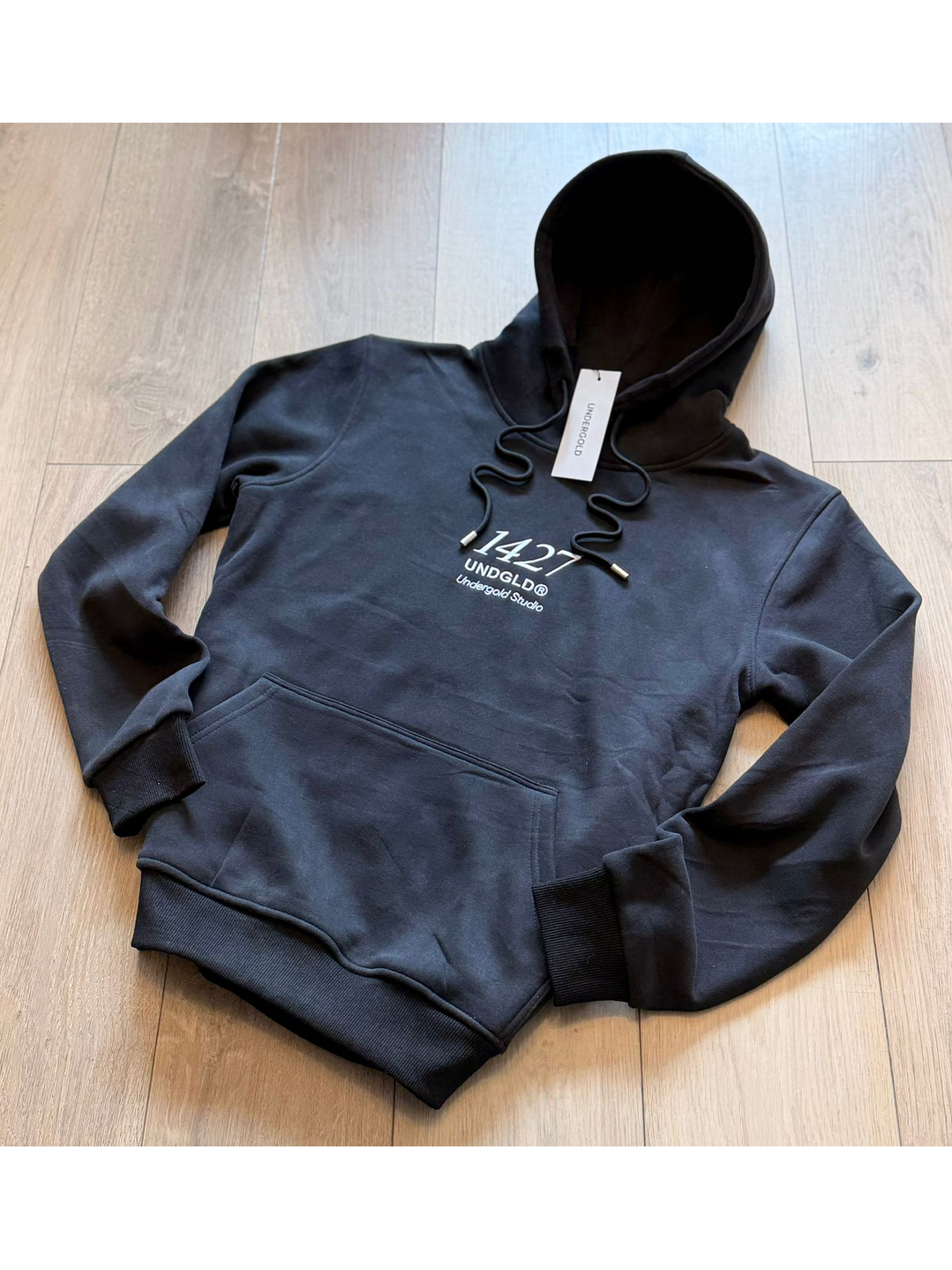 BUZO HOODIE NEGRO 1