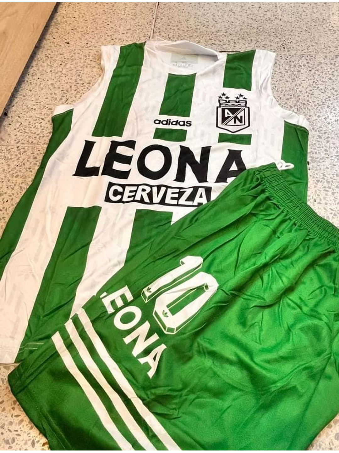 CONJUNTO DE ENTRENAMIENTO NACIONAL LEONA 1
