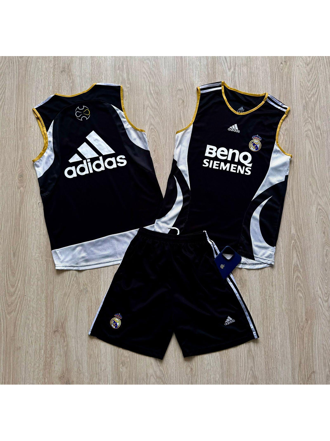CONJUNTO DE ENTRENAMIENTO REAL MADRID 1