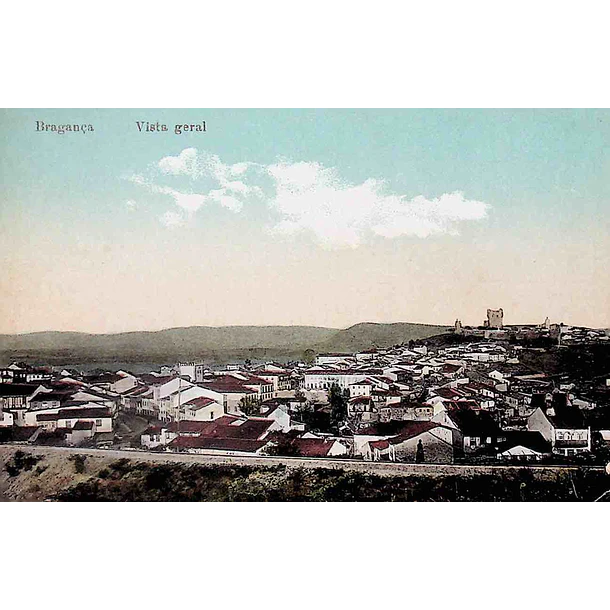 1910's Bilhete Postal de Bragança. Vista geral