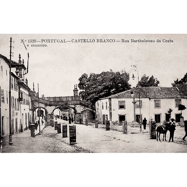 1912 Bilhete Postal de Castelo Branco. Rua Bartolomeu da Costa e Cruzeiro