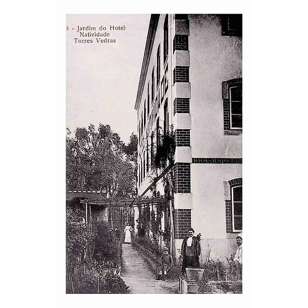 1910's Bilhete Postal de Torres Vedras. Jardim do Hotel Natividade