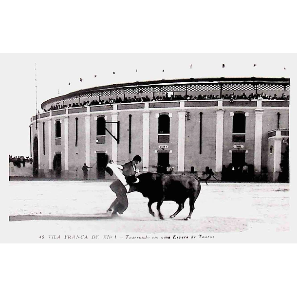 1940's Bilhete Postal de Vila Franca de Xira. Toureando em uma Espera de Touros