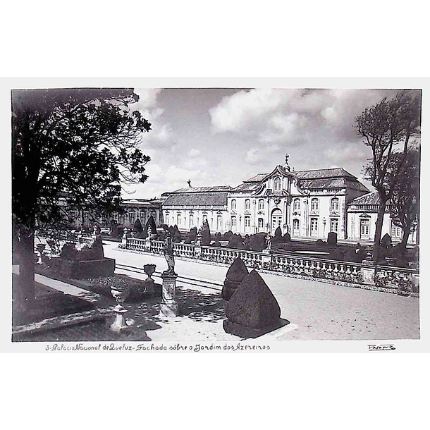 1950's Bilhete Postal de Queluz. Palácio Nacional. Fachada sobre o Jardim dos Azereiros