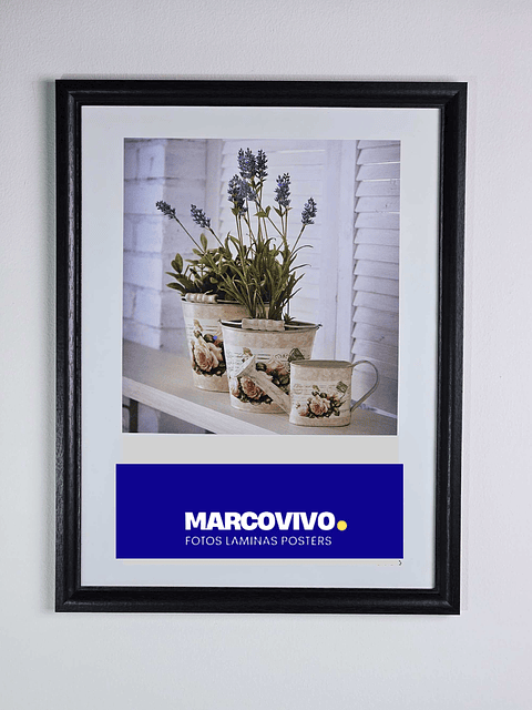 Marco madera MDF Negro semi redondeado 30x40 vidrio 1