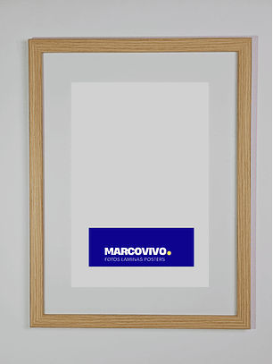 Marco madera MDF color madera natural liso delgado 30x40 vidrio