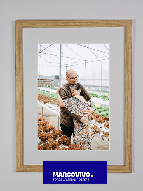 Marco madera MDF color madera natural liso delgado 30x40 vidrio 3