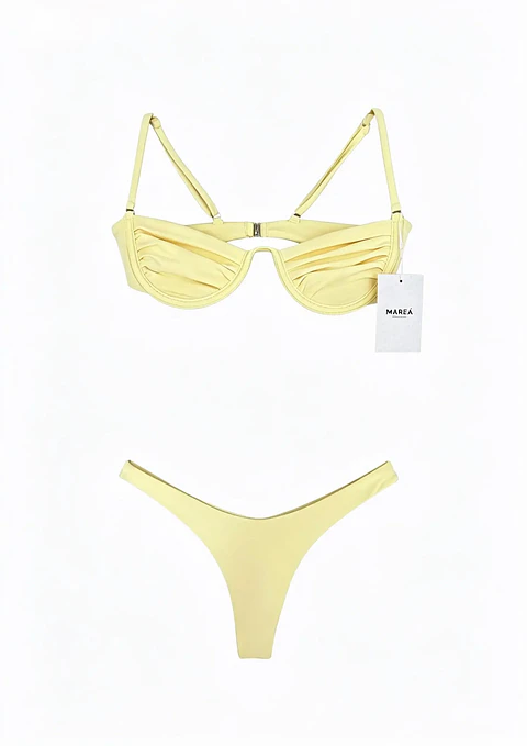 Amarelo manteiga asa delta