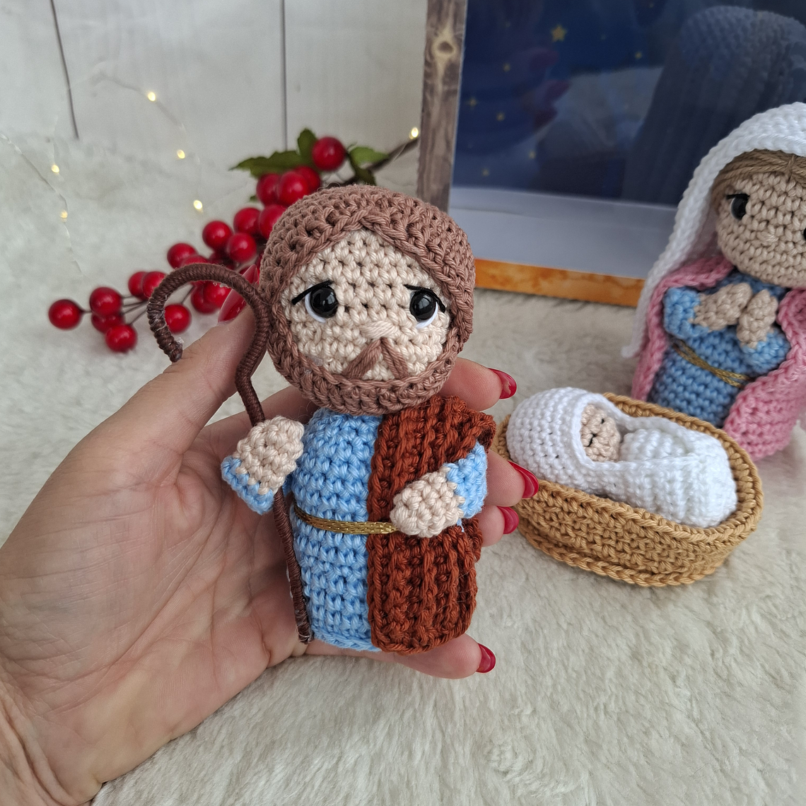 Presépio Sagrada Família Feito à Mão (José, Maria e Jesus) - com casinha 5