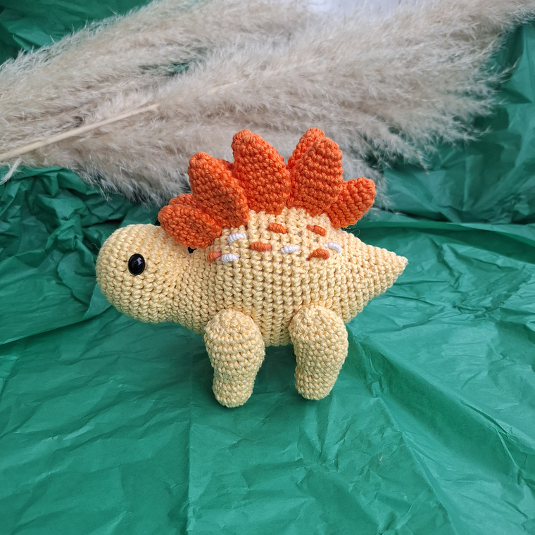 Dinossauro estegossauro 1