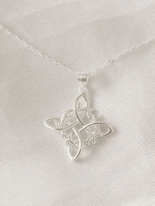 Collar Nudo de bruja Romi