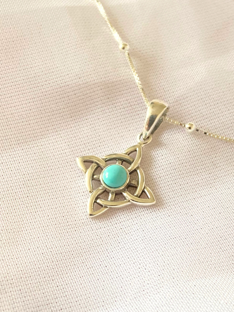 Collar nudo de bruja Bea 3