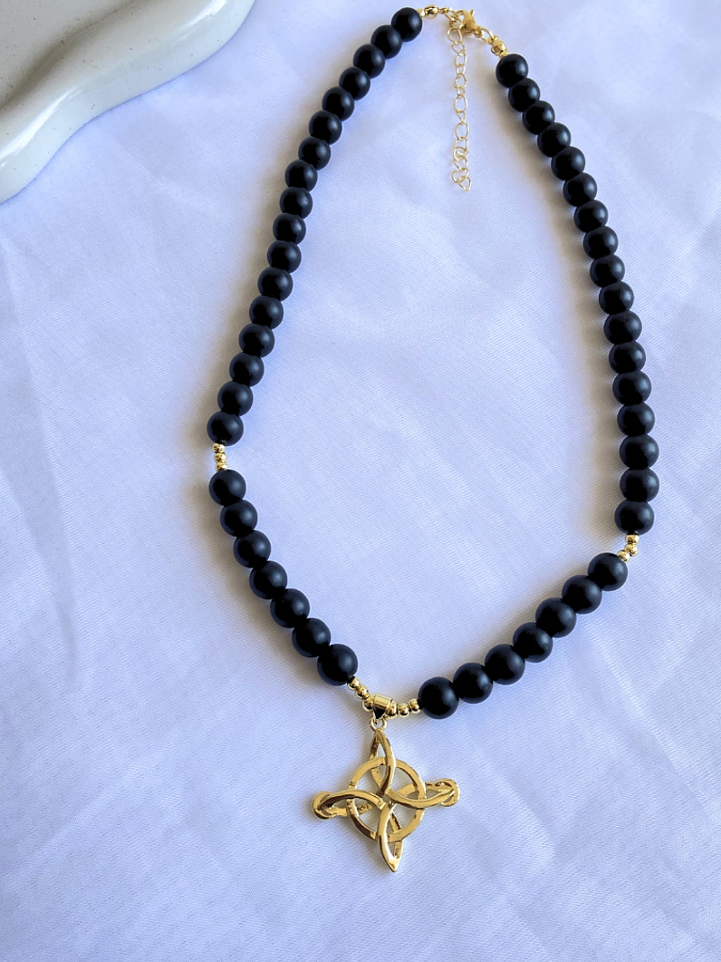 Collar nudo de bruja Mirta 1