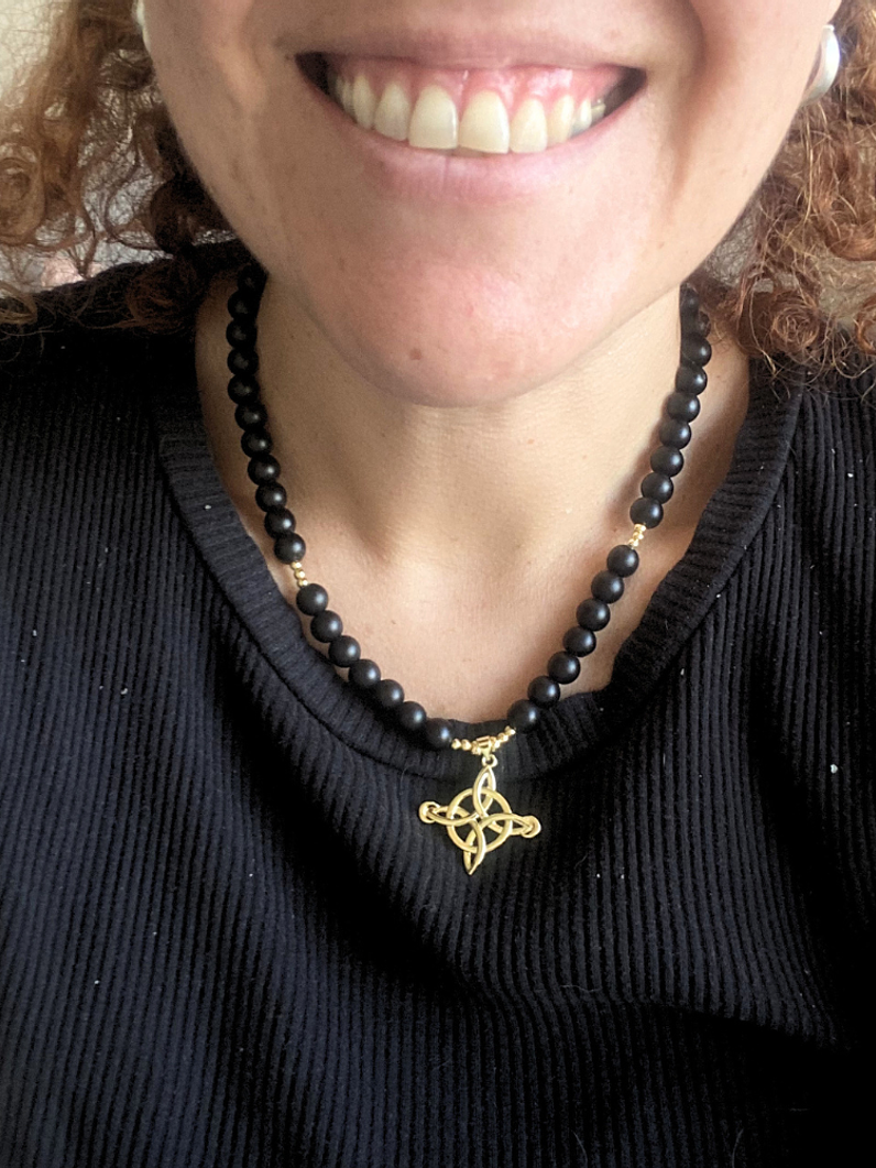 Collar nudo de bruja Mirta 3