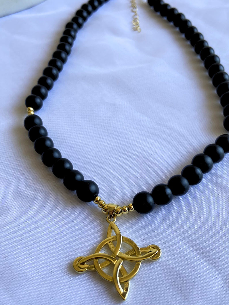 Collar nudo de bruja Mirta 4