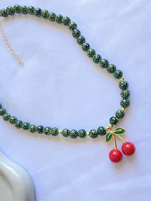 Collar Cherry