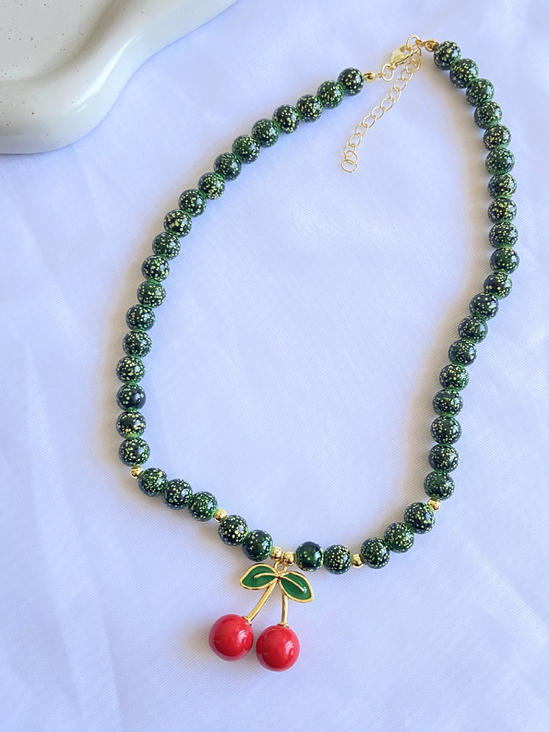 Collar Cherry 3