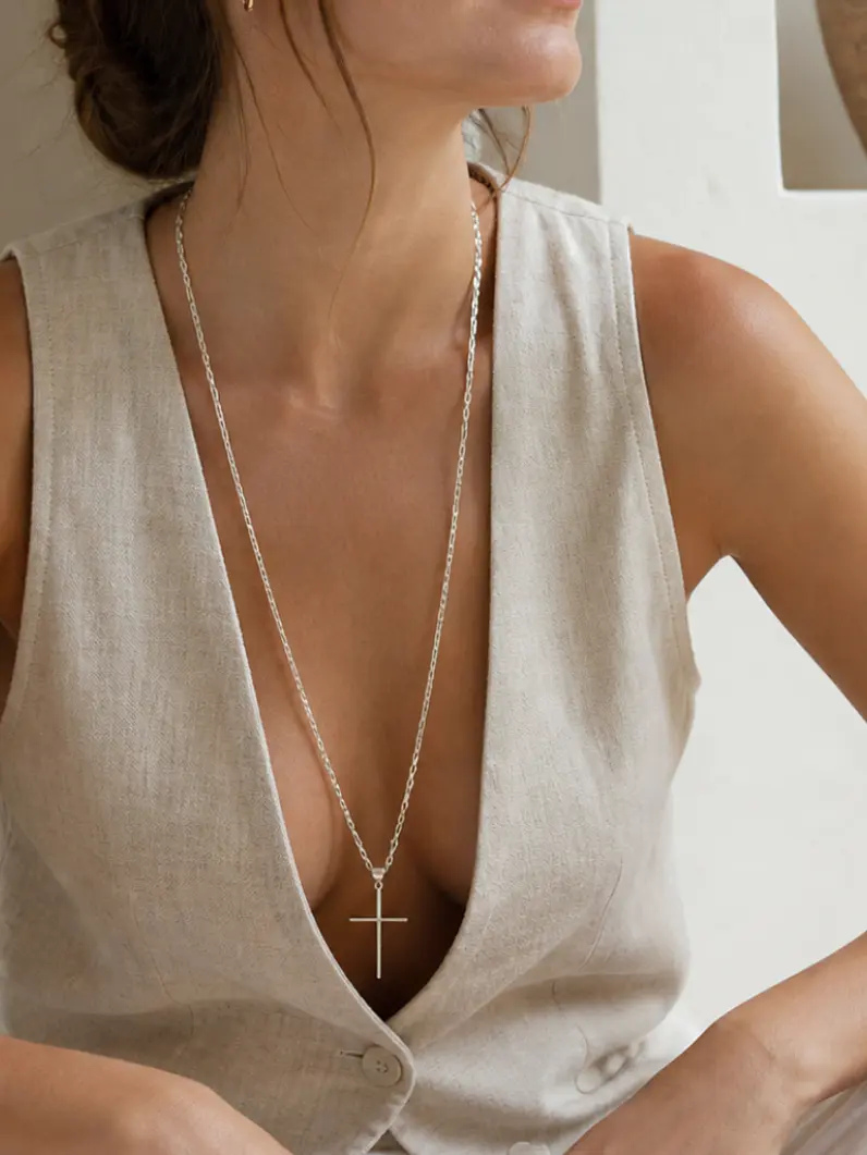 Collar Cruz Esencial - Plata 925 2