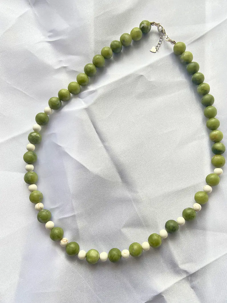 Collar Jade 1