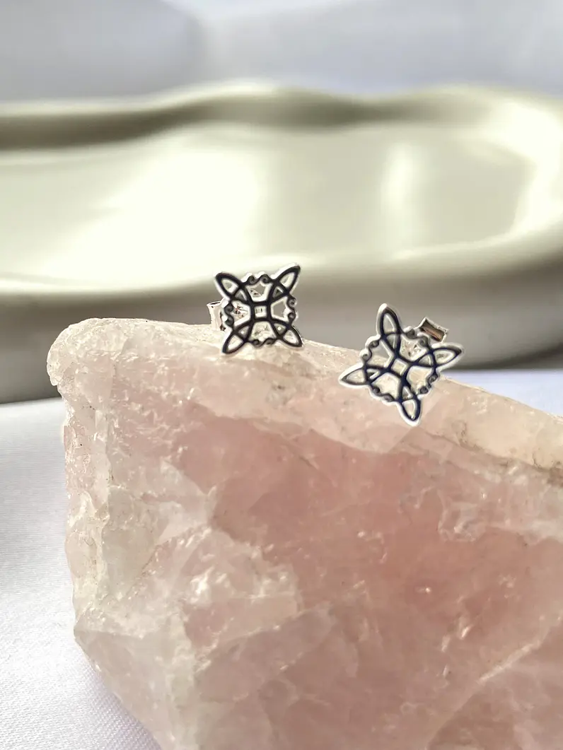 Aros Mini Nudo de Bruja  3