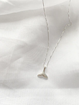 Collar Cola de Ballena 