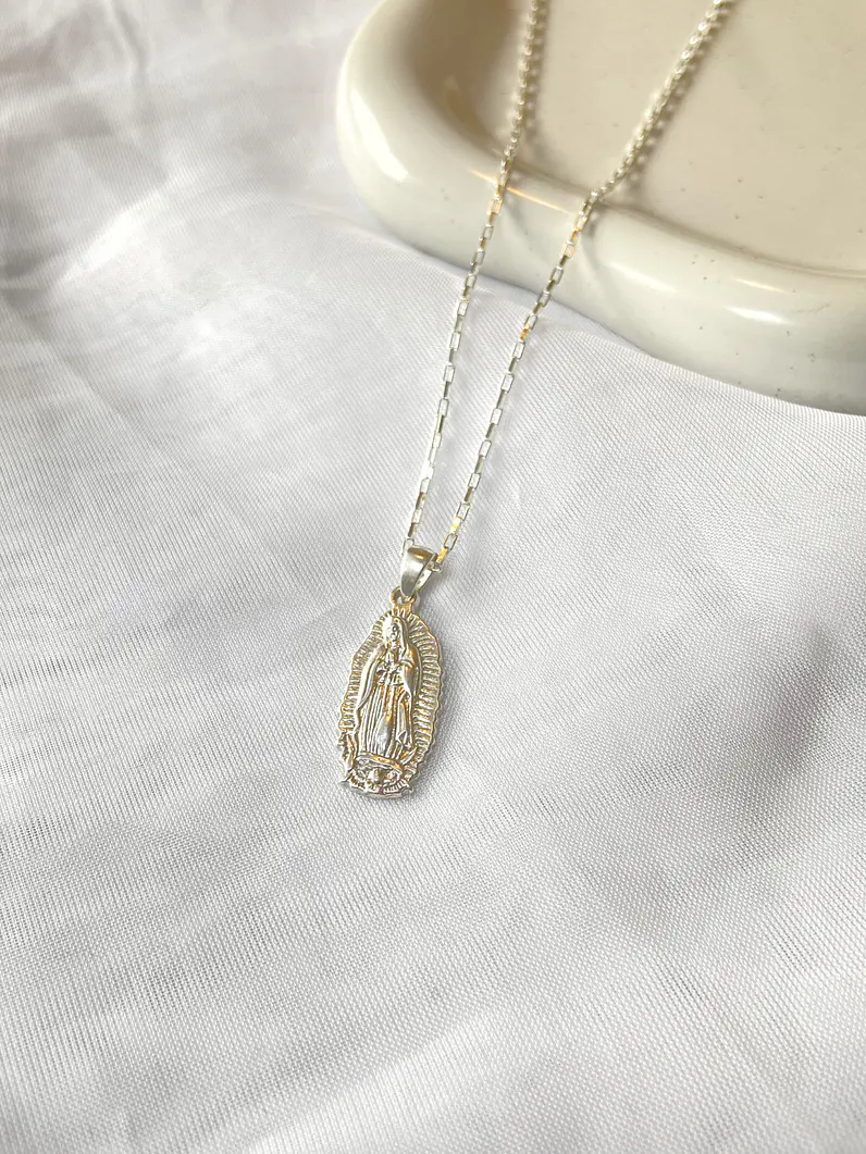 Collar Virgen de Guadalupe 4