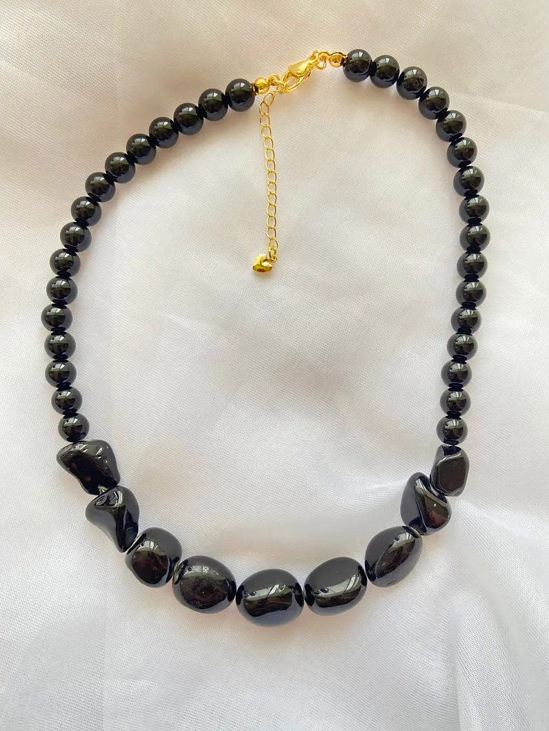 Collar Nero 4