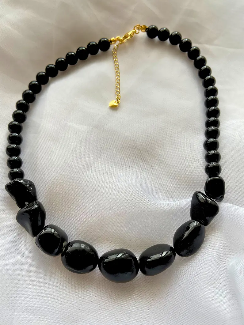 Collar Nero 1