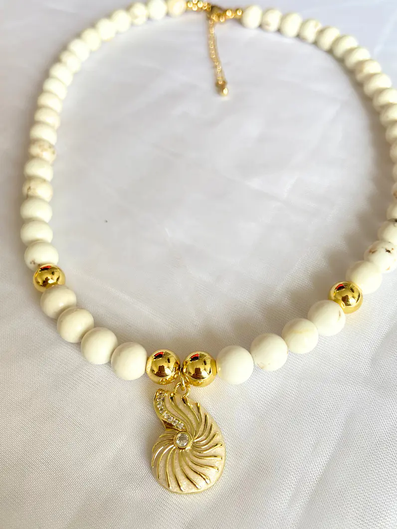 Collar Magnesita 4