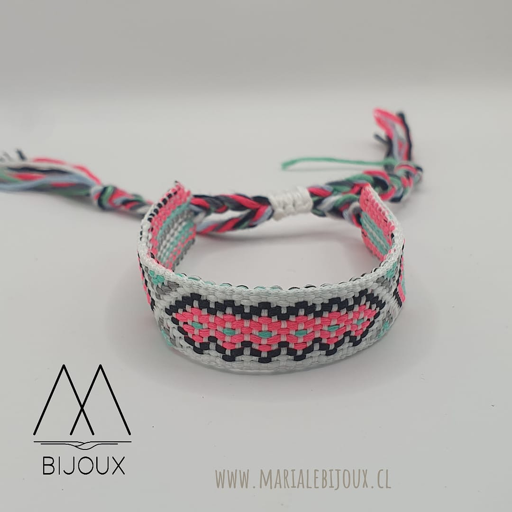 Pulseras tejidas