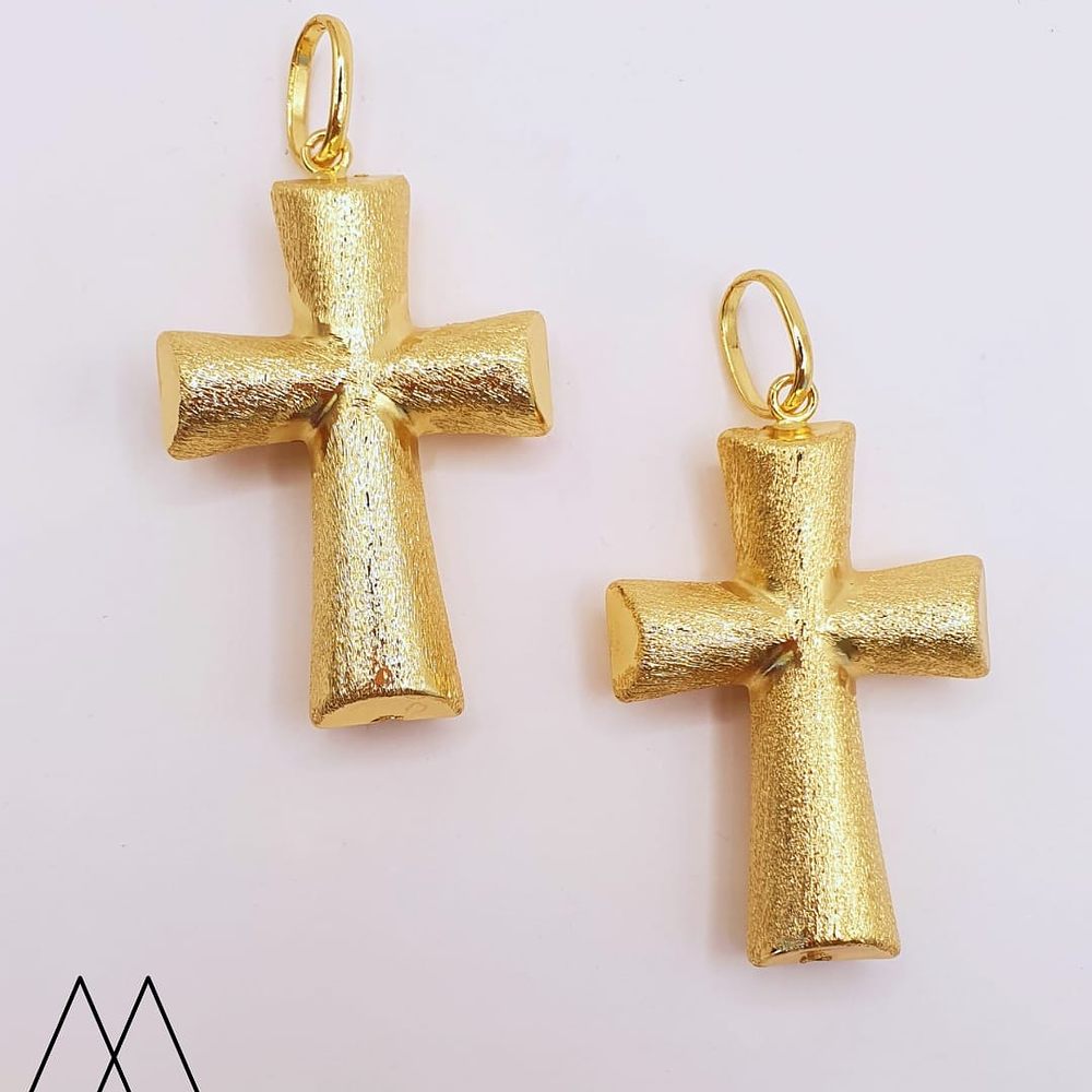 Cruz Dorada, con portacolgante 50mm