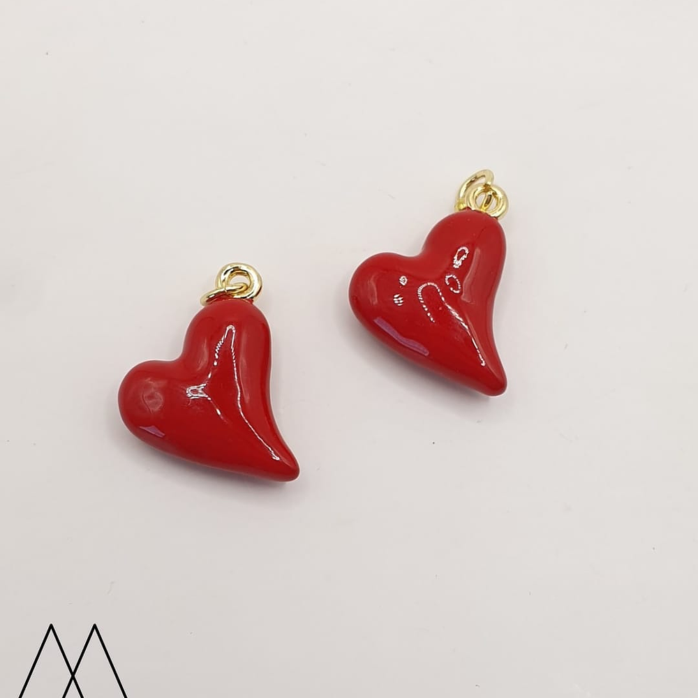 Corazón Rojo Ladeado, con argolla 25mm