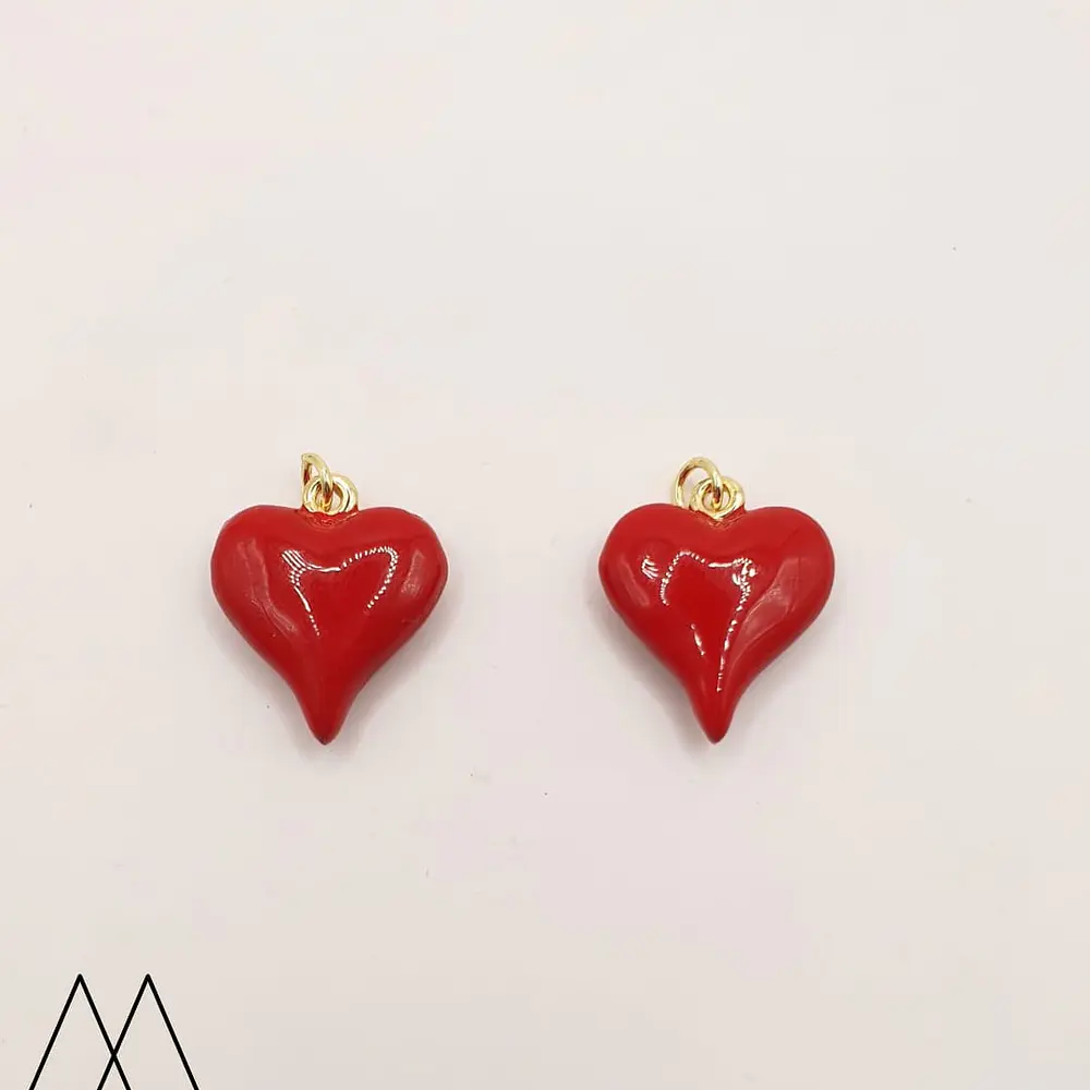 Corazón Rojo puntiagudo, con argolla 20mm