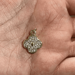 Trebol zircón, con argolla 15mm