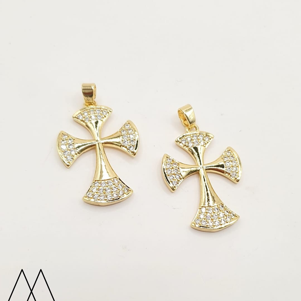 Cruz Puntas con zircón, con portadije 35mm