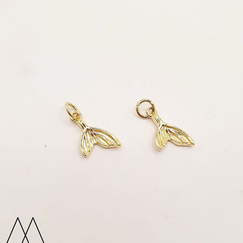 Cola de sirena dorada mini, con argolla 15mm