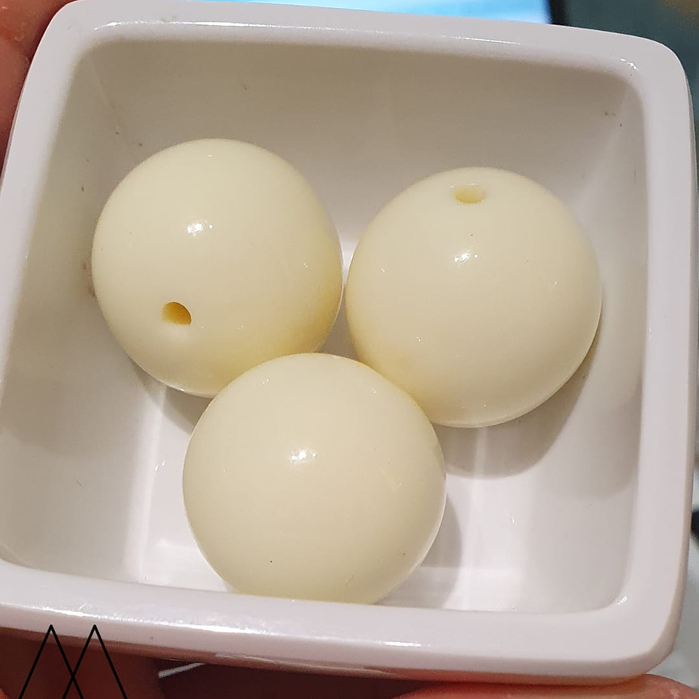 Bolas de Acrilicos 25mm, mantecado