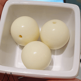 Bolas de Acrilicos 25mm, mantecado