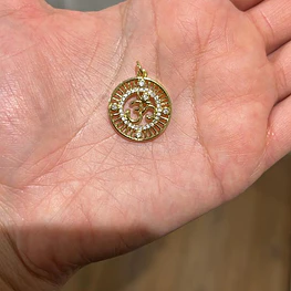 Colgante Yoga Ohm, con portacolgante 23mm